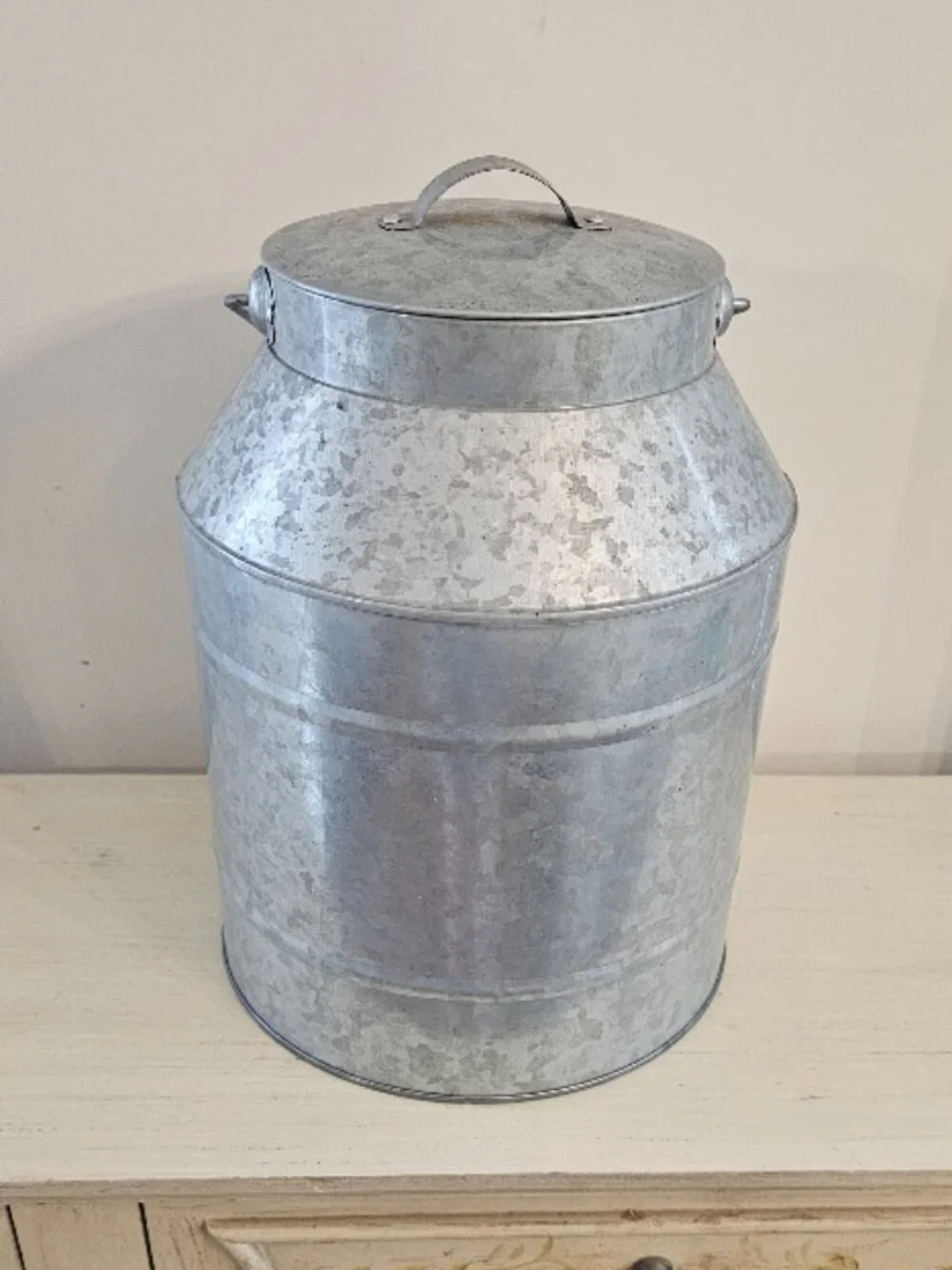 NWOT BHG 2.5 Gallon Galvanized Metal Steel Water Beverage Dispenser Farm Country